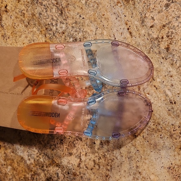 Steve Madden, Jelly Rainbow Gladiator Sandal Shoes.  NEW! - Picture 11 of 16